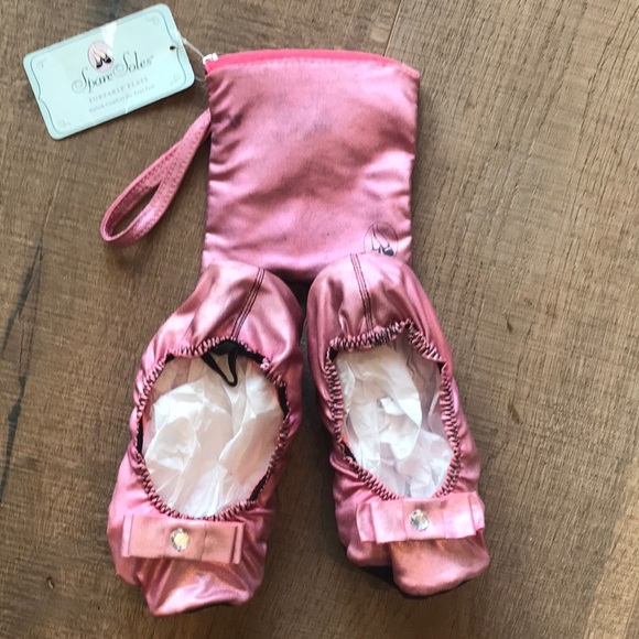 Spare Soles Pink Portable Flats w/Pouch - Picture 2 of 10